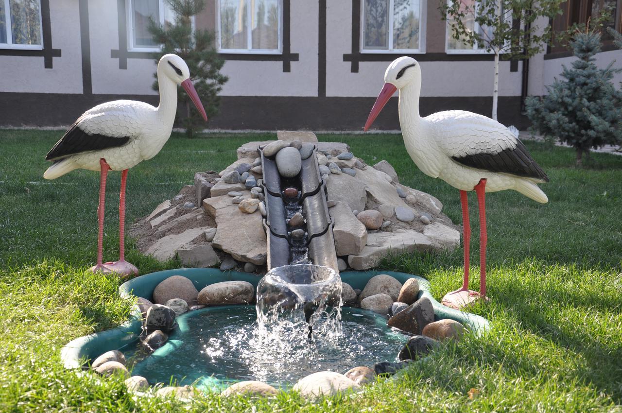 Hotel "Aishadeluxe" Taraz Esterno foto